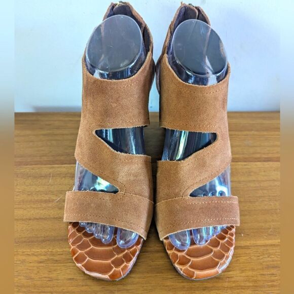 Donald Pliner Preppy Academia Coastal Capsule Neutral Minimalist Wedge Heel 7M - Picture 12 of 12